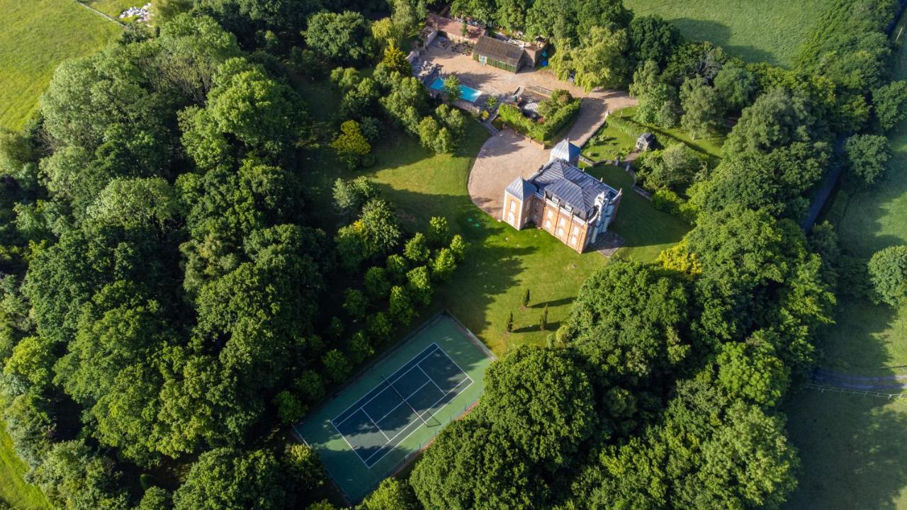 Eastwood Observatory: 12 Bedrooms, Swimming Pool And Tennis Court ヘイルシャム エクステリア 写真